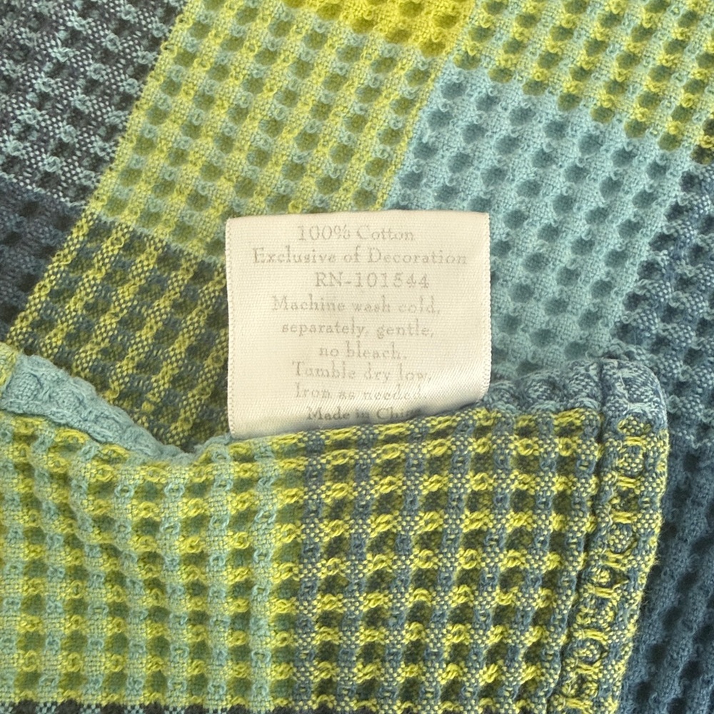 Cucina by Kassatex Waffle Weave Kitchen Towels - Picture 4 of 6